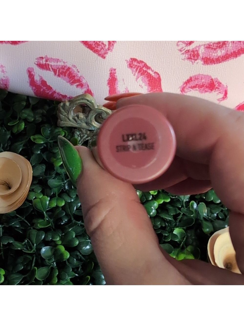 Lippy Lip Makeup Lot - Picture 10 of 16